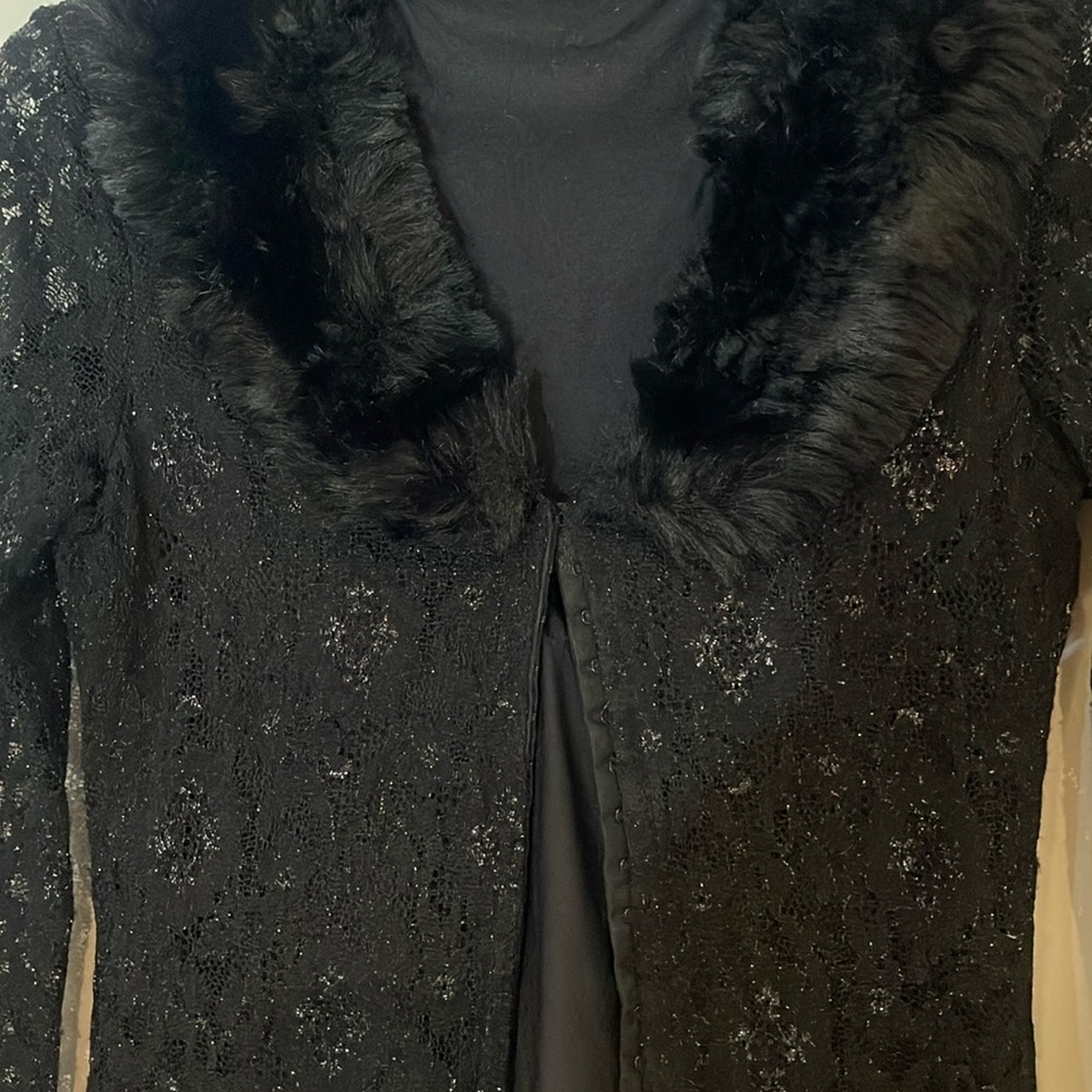 Elegant Black Lace Jacket with Faux Fur Trim